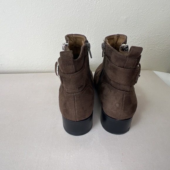 Nine West Dahila 2 Chocolate Brown Faux Suede Pointed Toe Moto Ankle Boots 8M - Picture 5 of 8